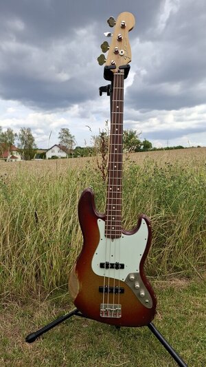 Docwood / Fender Jazzbass Delano-PUs Nitro. Geiler Bass - Geiler Preis!