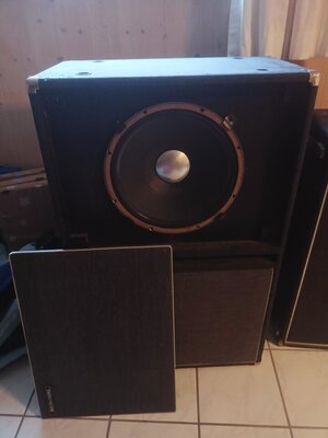 Acoustic BD215 Bassbox mit JBL K140 Speaker