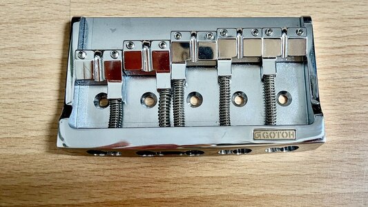 Premium Gotoh S510B-5 Stahl CNC gefräst Bridge 5 String, 19mm Spacing