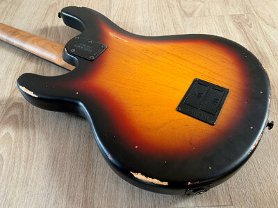 Ernie Ball Music Man StingRay Special 07.jpg