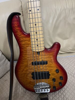 Lakland Skyline 55-02 Deluxe