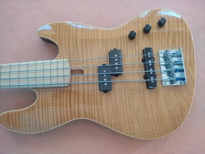 shortscale bass
