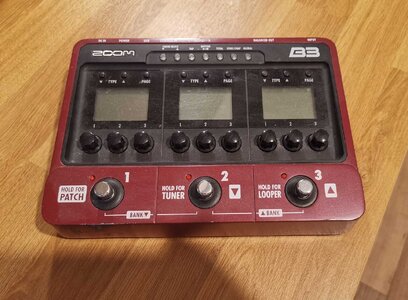 ZOOM B3 BASS MULTIEFFEKTGERÄT