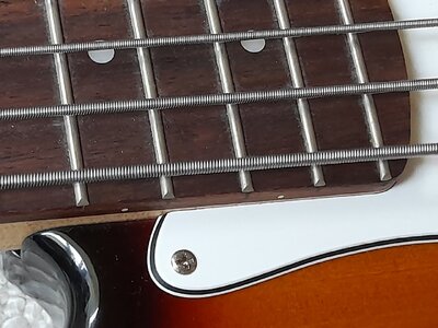 Squier Precision V Hals Einpassung-10-.jpg
