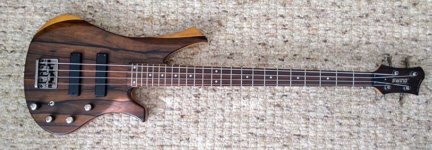Swing Mojo 4-Saiter Bass