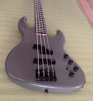 godin-z11-grey-12.jpeg