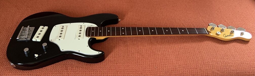 Godin Shifter 4 (3 Pickups)