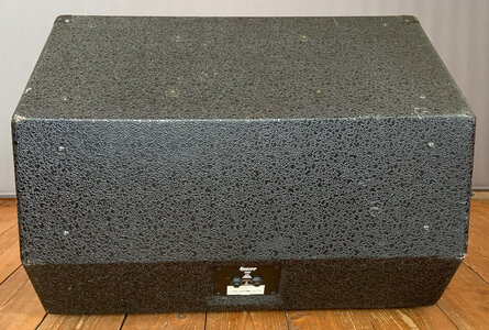yamaha-bbt500-peavey-p210kc-06.jpeg