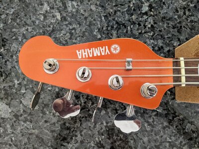 BB414_orange_headstock_small.jpg