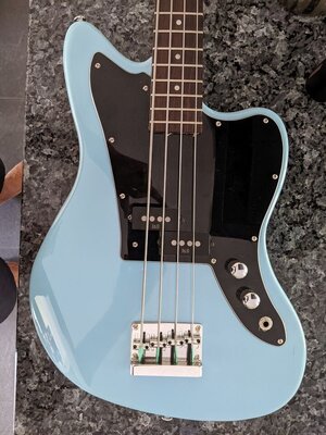 JD_Jaguar_Bass_body_small.jpg