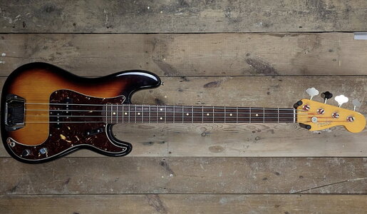 Fender AVRI Precision ´62 SB.jpg
