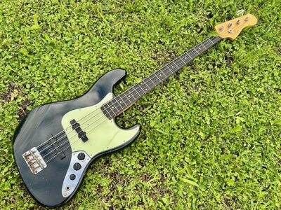 Moollon J-CLASSIC jazz bass style 2012 - black