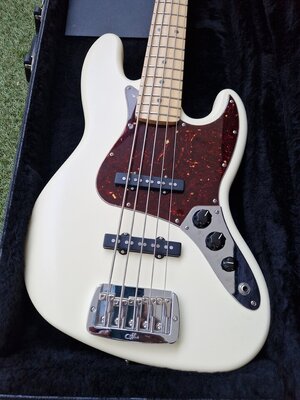 USA G&L Deluxe JB-5