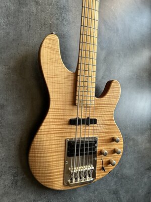 Ibanez ATK 1305 Prestige Made in Japan 1999