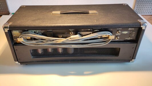 Ampeg V4B (6).jpg