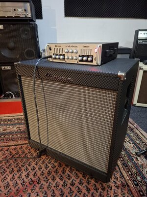 Bassanlage Mesa Bassverstärker Ampeg Bassbox