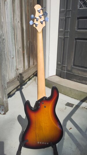 lakland (4).jpg