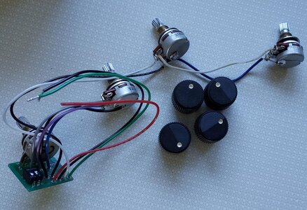 EMG BT Vorverstärker mit Potis und Reglern