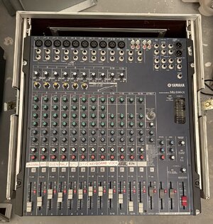 Yamaha Mischpult im Case