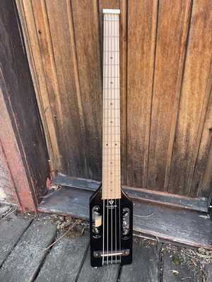 Traveler Guitar Ultra-Light 5-string Bass