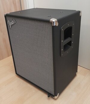 Fender Rumble 210 Cabinet V3 - 350 Watt an 8 Ohm
