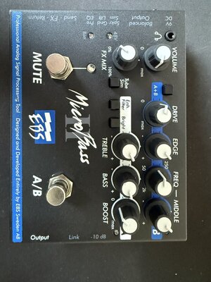 Reserviert für Arnd: EBS Micro Bass II - mit kleiner Macke