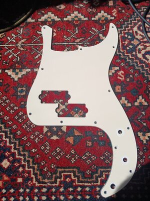 Squier P Bass Pickguard aged white