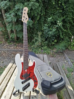 FS/FT: Dingwal SP-1 5-string (NEU!)