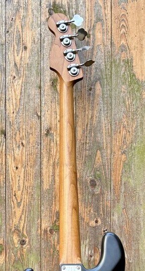 Warmoth 4.jpg