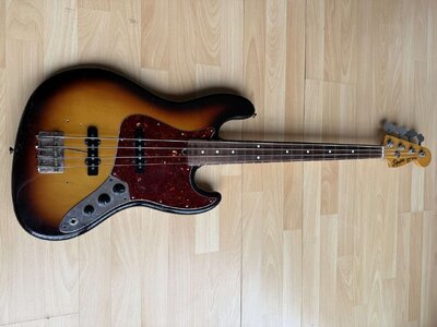 Squire JV Jazz Bass