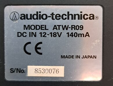 Audiotechnica_wireless_system_2.jpg