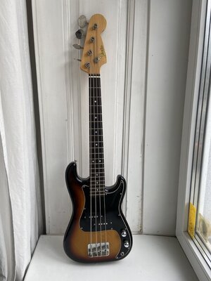 Mini Precision Bass, made in Japan