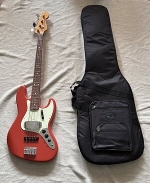 Fender Jazz Bass Vintera II 60s mit Gigbag