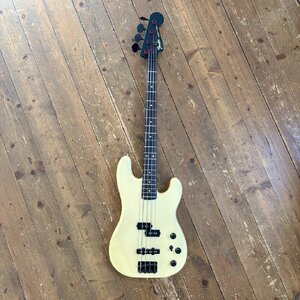 1985 FENDER Jazz Bass Special (der richtige DUFF McKagan) Japan