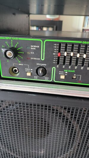 Trace Elliot GP12 SMX Bassverstärker + 4x10 Box + Case – 350 €