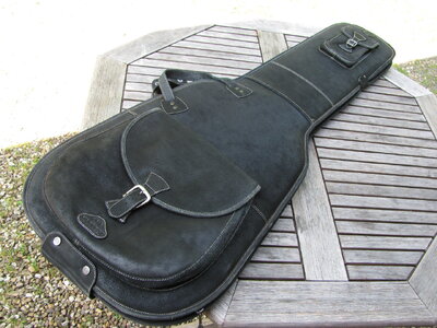 Harvest Bass Bag, schwarzes Büffel Antikleder, wie Neu!