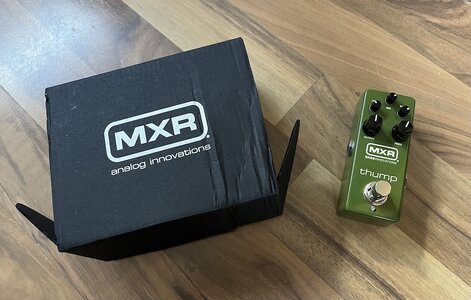 Tausche MXR Thump Bass Preamp M281