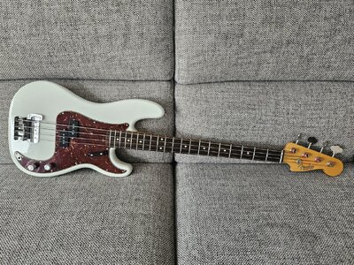 Fender Precision Sean Hurley signature OW