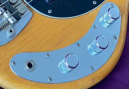 MusicMan Stingray Poti-Knöpfe