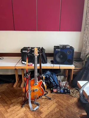 @Baterista.jpg @Baterista.jpg