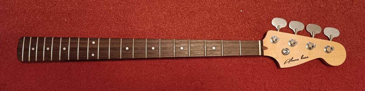 Alnus Fender Jazz Bass Style Hals