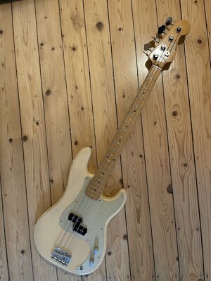 Fender Mexiko Classic Series 50ˋs Precision