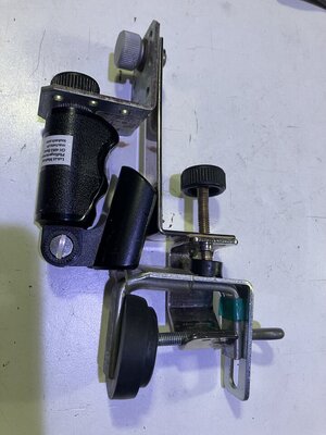 loukash-kontrabass-voc-mic-halter-img_3203-20250921.jpg