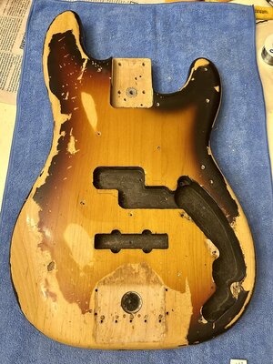 Fender Precision bass body 1975-1980 - Sunburst