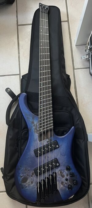 Ibanez_Bass.jpg