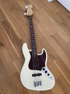 2015 Fender American pro jazz bass