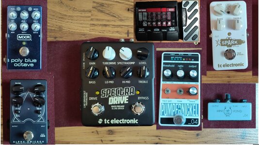 Diverse Effektgeräte, DGa/o, MXRpob, TC Spectra drive, Pumpernickel etc