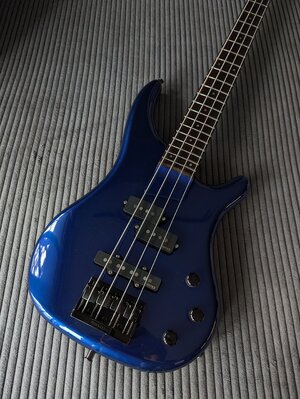 Fernandes SWB-55 (Japan) / EMG GZR PJ