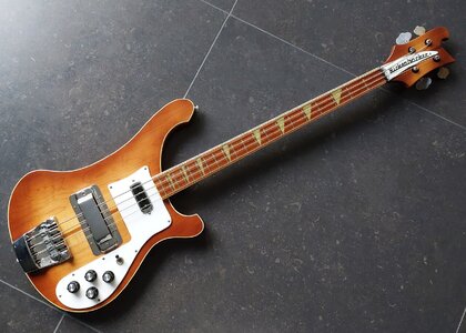 Rickenbacker 4001 Autumnglo 1980