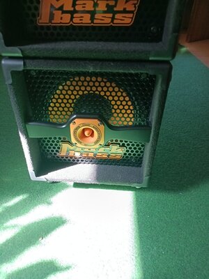 Markbass LittleMark 250 und Box AMS 121H